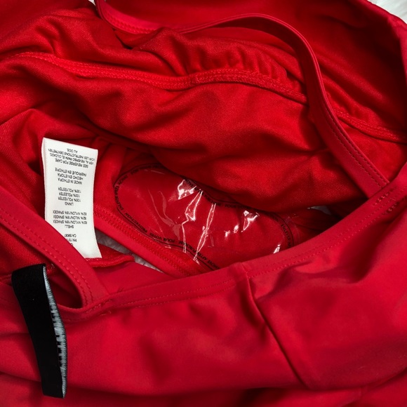 Ellen Tracy red eyelet opening 1 piece swim suit - Picture 7 of 9